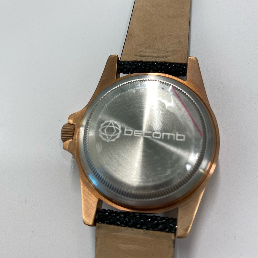 Becomb Watch Black